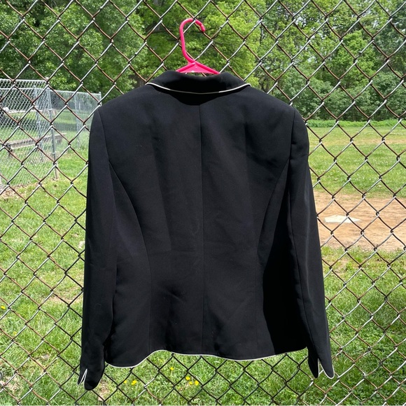 Tahari Women’s Pant Suit Black with White Piping - Elegant and Modest - Size 14 - Picture 5 of 13